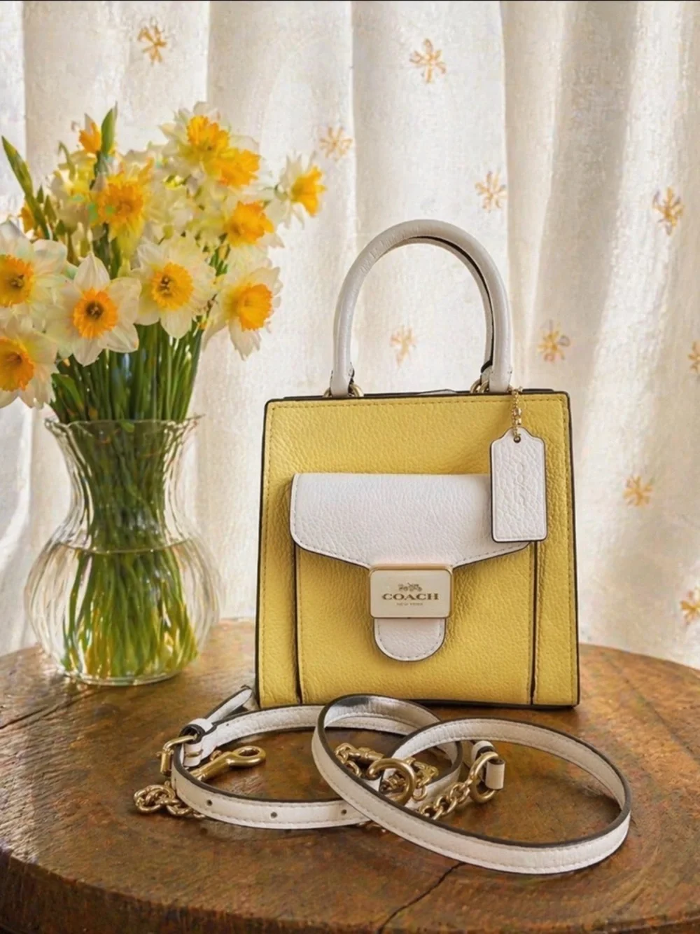 COACH Yellow & White Leather Mini Satchel with Gold Hardware😍😍😍😍 - Picture 8 of 13